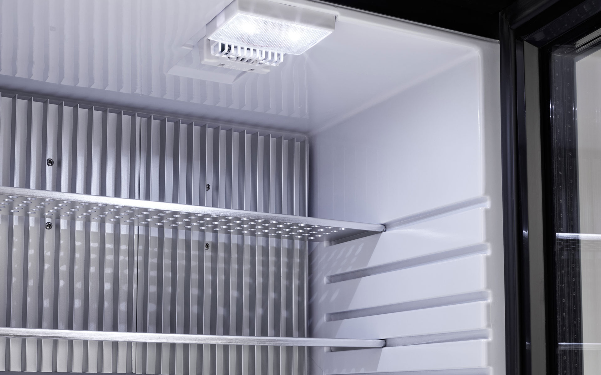 indel-b-hospitality-drink-60-plus-pv-minibar-60-l-porte-vitr-e image 4