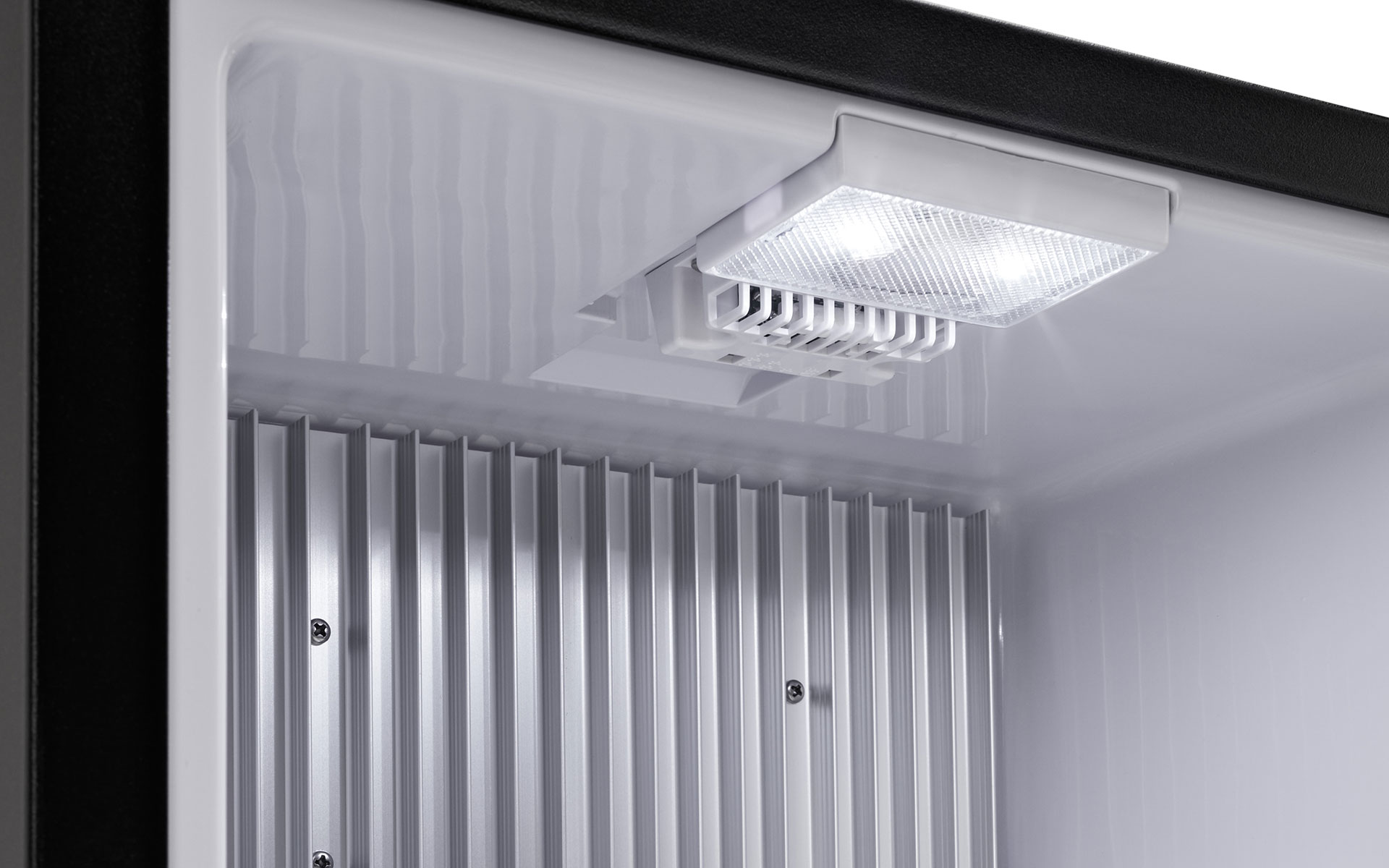 indel-b-iceberg-20-plus-pv-minibar-vitr-20l image 5